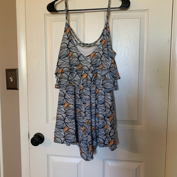 Cute patterned romper - Picture 3 of 3